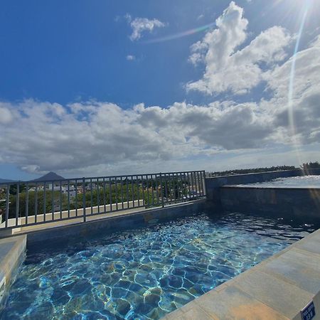 Luxury Retreat At Aqua Breeze Apartment, Flic-en-Flacq Dış mekan fotoğraf